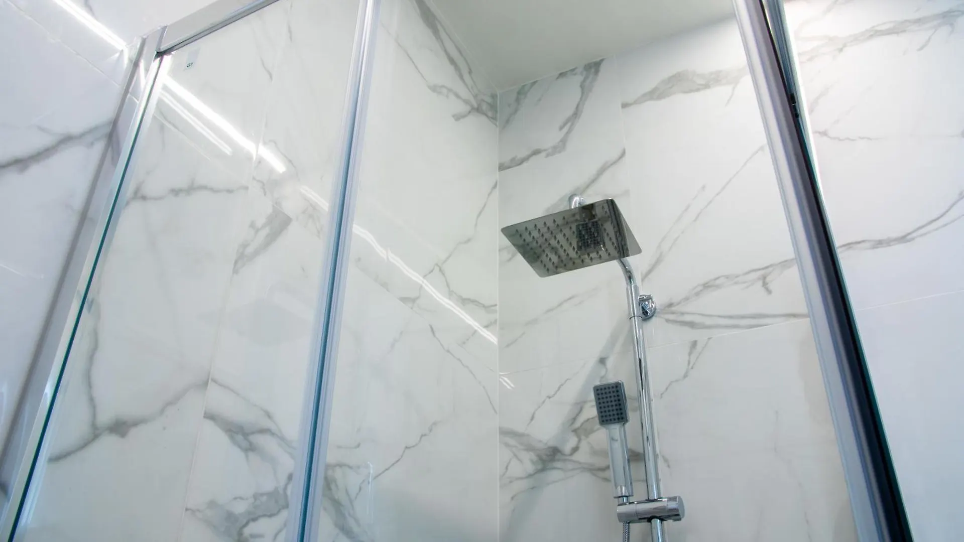 Pries Homes La Casa Azul Màlaga Bed & Breakfast