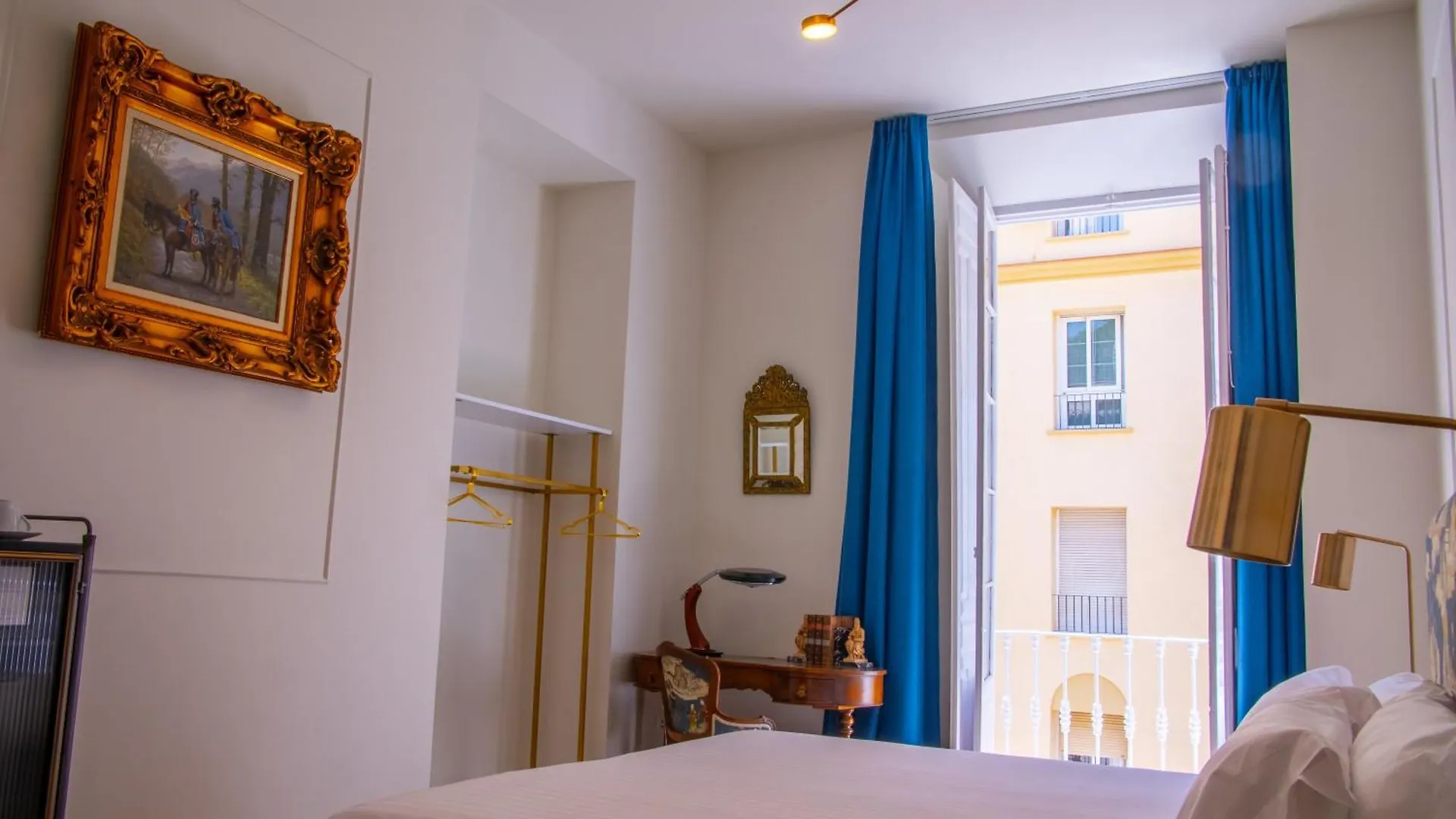 Pries Homes La Casa Azul Málaga 0*,